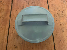 alter massiv er Milchkannen