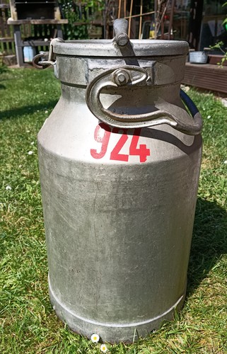 Große milchkanne alt - alt, alu