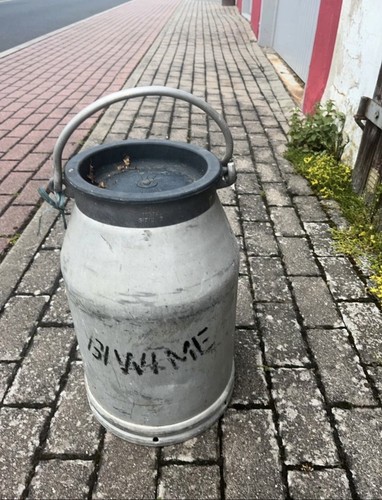 Vintage milchkanne aus - vintage,